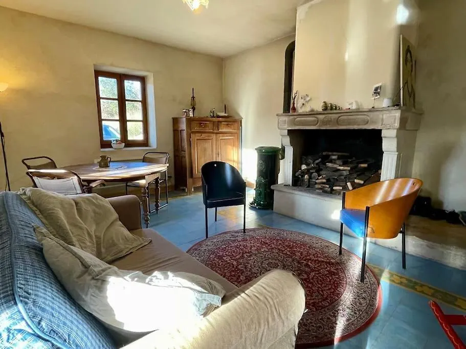 Holiday home Petite Maison Provencale, Unique Et Calme Sainte-Jalle